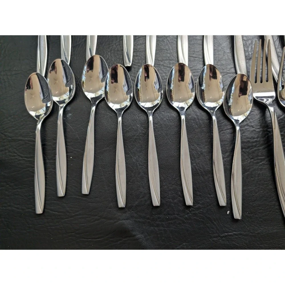 Oneida Camlynn Stainless Steel Flatware Set Service for 8 Silverware 40 Pieces